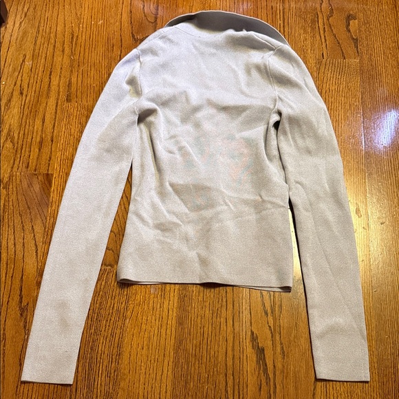 Express Light Gray V-Neck Collared Top - Picture 3 of 5